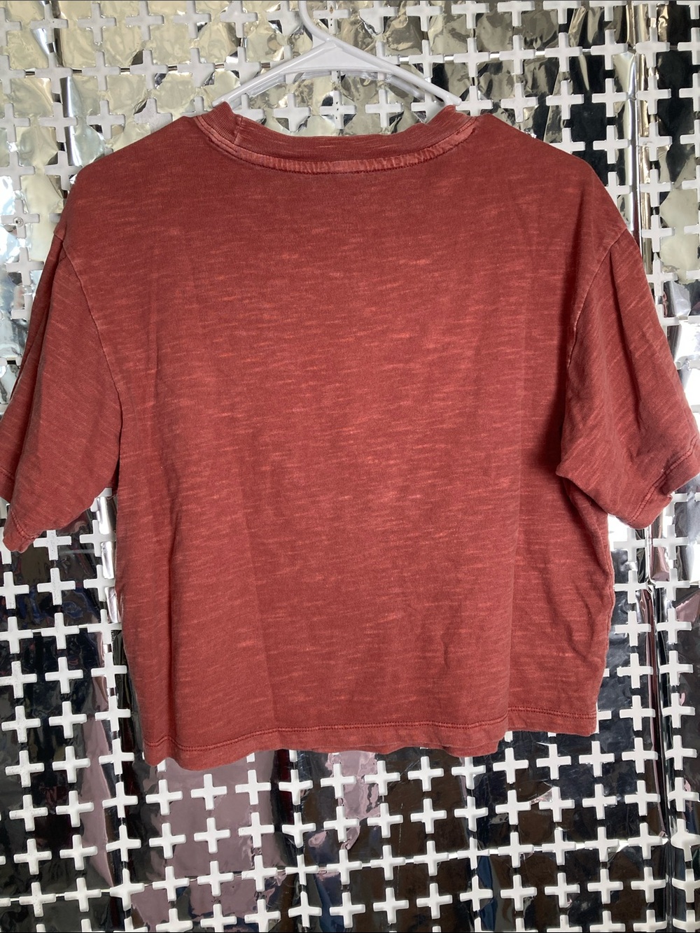 Universal Thread Rust Red Cropped Tee - Picture 3 of 3